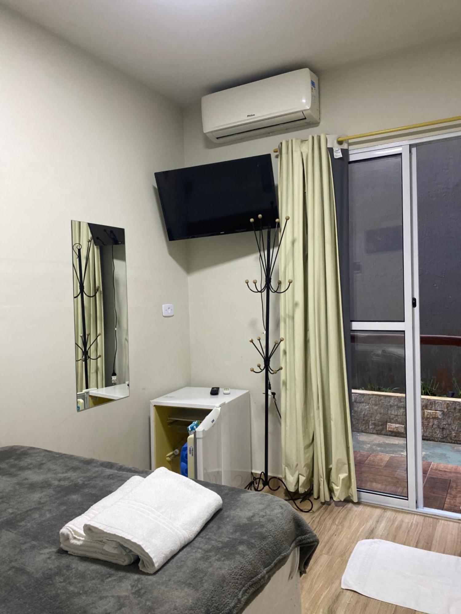 Aloha Oe Itagua Hotel Ubatuba Kamer foto